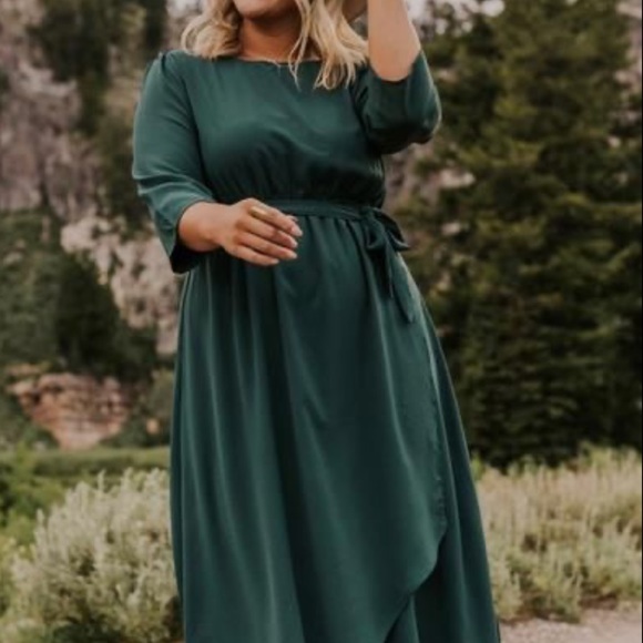Roolee Dresses & Skirts - ✨Host Pick✨ Mackenzie Maxi Dress from Roolee